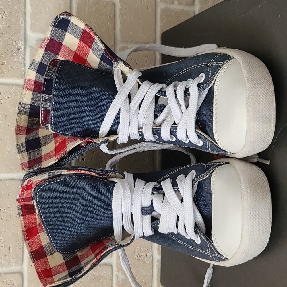 Navy High-Top Canvas Sneakers with Plaid Lining - Picture 11 of 12